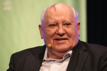 Горбачев поддержал присоединение Крыма к России