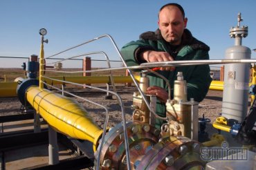 Яценюк требует от спецслужб немедленно усилить охрану газпроводов