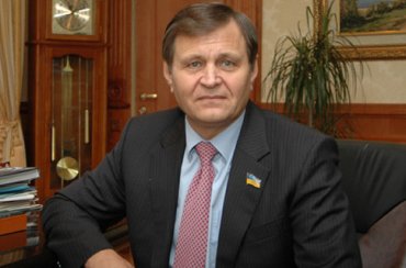 Ефремов сдал Луганск под гарантии от Путина, — Ландик