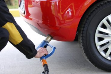 Верховная Рада намерена запретить автомобилистам ездить на газу