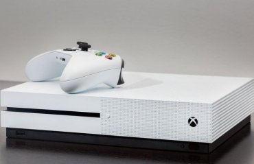 Корпорация Microsoft презентовала новую компактную приставку Xbox One S