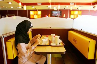В Германии исламские рынки и рестораны освободят от налогов на время Рамадана