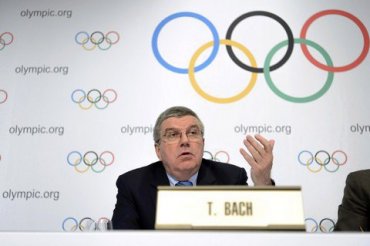 МОК решил не отстранять всю сборную России от Олимпиады