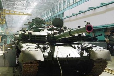 Харьковский завод выпускает украинские БМП и модернизирует танки: опубликовано фото