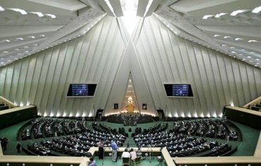 В парламенте Ирана перестрелка – террористы захватили заожников