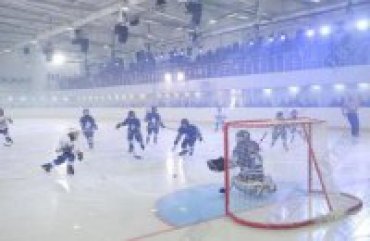 Чемпионат Украины по хоккею станет молодежной лигой
