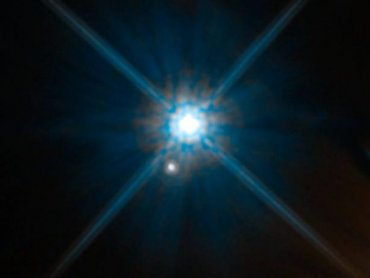 «Хаббл» получил снимок необычной двойной звезды