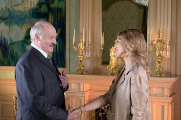 Лукашенко тайным указом увеличил штат своей администрации ради любовницы