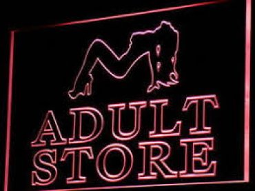 Поход в секс-шоп: стоит ли посещать интимные магазины?