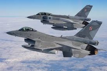 В Минобороны Польши объяснили, почему F-16 вылетели на перехват самолета Шойгу