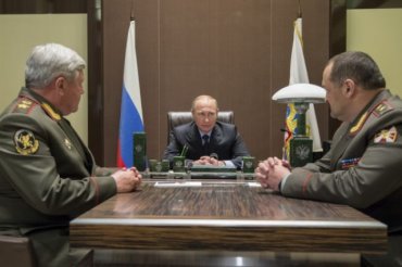 Путин разгоняет генералов
