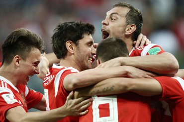 Сборная России впервые сыграет в 1/8 финала чемпионата мира по футболу