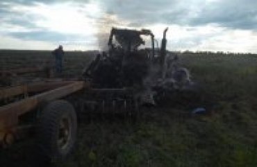 В Луганской области двое трактористов подорвались на мине
