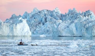 В Гренландии за день растаяло 2 млрд тонн льда