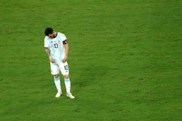 Сборная Аргентины с Месси сенсационно проиграла на Кубке Америки