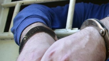 Полиция на Черниговщине задержала педофила, который под видом врача заставлял детей раздеваться для «осмотра»