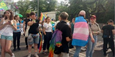 Противники Марша равенства пытались пронести на акцию фекалии в презервативах