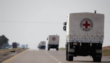 Красный Крест направил в ОРДЛО 16 грузовиков с продуктами и стройматериалами