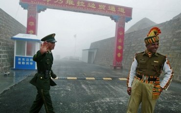 Вооруженный конфликт на границе Индии и Китая – быть войне?
