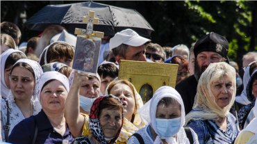 Возле Верховной Рады верующие УПЦ МП требовали прекратить «религиозные гонения»