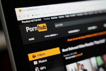 Женщины массово судятся с Pornhub