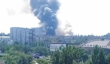 Обстрел Донецка: мощно прилетело в пять районов города. Фото и видео