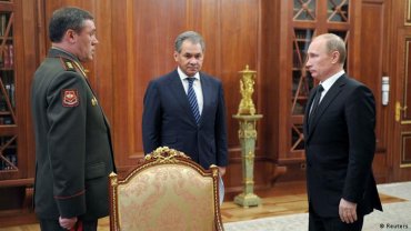 Путин боится увольнять провалившихся военачальников: названа причина