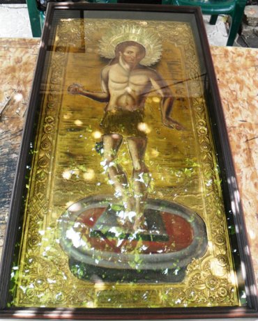 В Донецке обнаружена древняя чудотворная икона Христа Спасителя