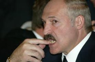 Лукашенко больше не доверяет милиции и опасается за свою жизнь