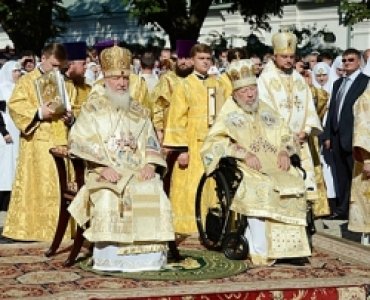 Патриарх Кирилл совершил Божественную литургию в  Киево-Печерской лавре