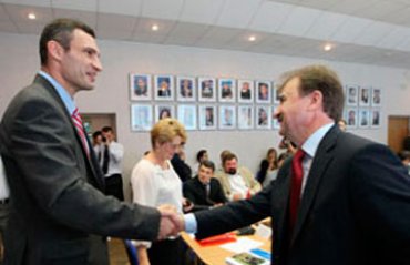 Нв выборах мэра Киева Попов проиграет Кличко, но выиграет у Порошенко