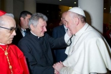 Прелат, назначенный папой Франциском в Совет управления банка Ватикана, оказался геем