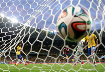 Бразилия  – Германия: 5 голов в первом тайме и 3 во втором