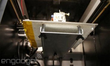 Студенты MIT усовершенствовали 3D-принтер с помощью лазера и веб-камеры