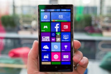 Nokia предложила заряжать смартфон Lumia 930 с помощью картошки