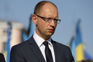 Яценюк обвинил Мининфраструктуры в очковтирательстве