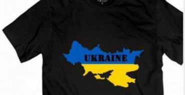 Китайцы выпустили партию футболок, где Украина занимает половину территории РФ