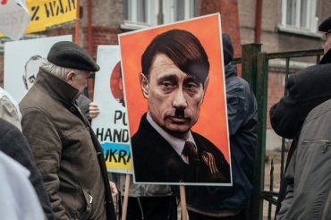 Бжезинский сравнил Путина с Гитлером