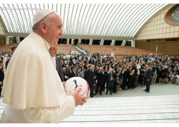 Сборная по футболу Ватикана обыграла команду лютеранской церкви со счетом 2:0