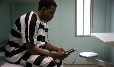 В США создали планшет для заключенных