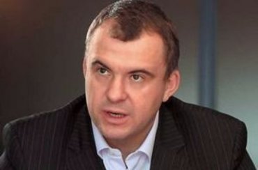 «Укрэксимбанк» требует вернуть «миллиард Порошенко»