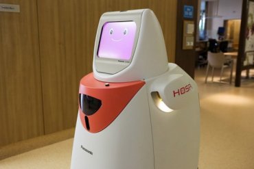 Роботы будут помогать врачам лечить людей