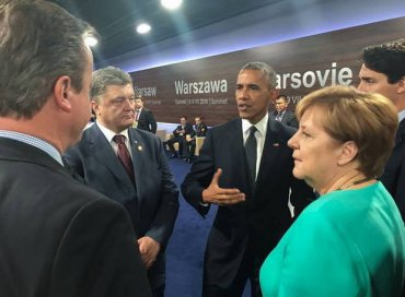 Порошенко встретился с Обамой во время саммита НАТО