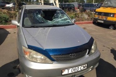 В Одессе разбили машину жителя Приднестровья из-за георгиевской ленты