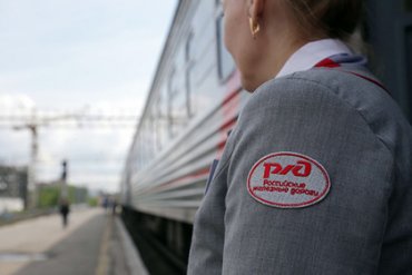 В России проводница заставила пассажиров прыгать из вагона на полном ходу вместе с багажом