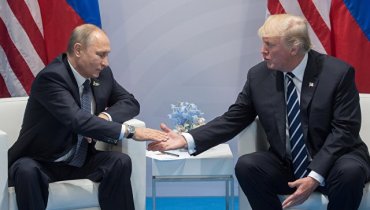 Язык тела на встрече Трампа с Путиным