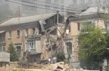 Из-за взрыва газа в Киеве обрушился жилой дом
