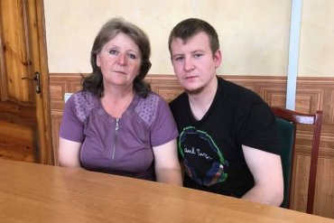 СБУ разрешила матери пленного Агеева встретиться с сыном