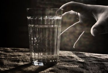 Ученые выяснили, что стакан водки в день улучшает память