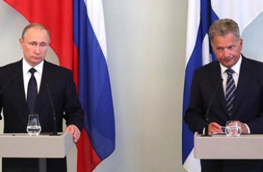 Стаканы Путина шокировали финских журналистов